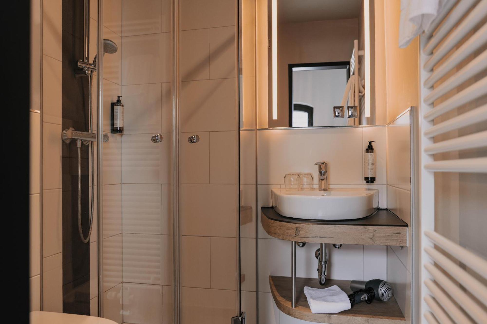 Zur Muehle - Hotel Am Fleth Buxtehude Ngoại thất bức ảnh